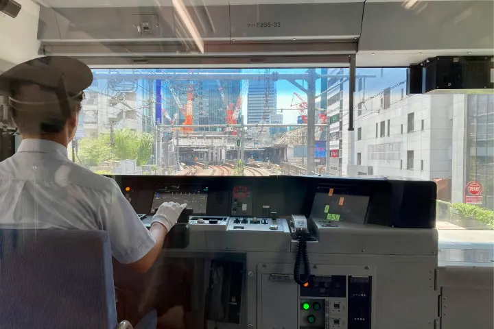 Gaji Masinis KAI dan KRL Serta Tunjangannya