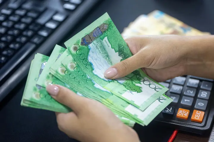 General Banking Staff: Tugas, Tanggung Jawab, Gaji