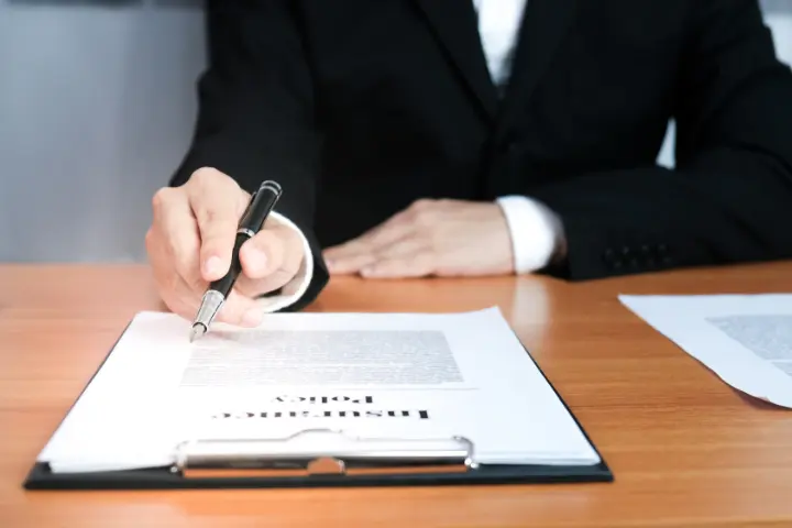 Hubungan Penyesuaian Kompensasi dan Penilaian Kinerja Karyawan