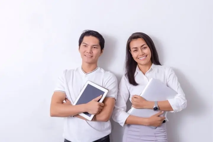 Junior Staff adalah Pengertian dan Cara Perusahaan Mengembangkannya