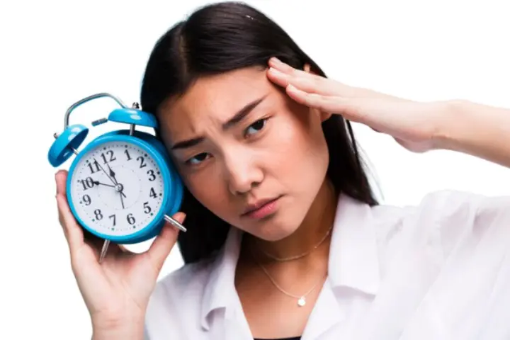 Kenali Gejala Time Anxiety pada Karyawan dan Cara Mengatasinya