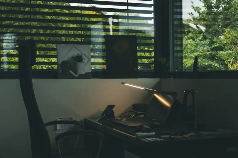 Keterlibatan Karyawan di Kantor, Adakah Sisi Gelapnya?