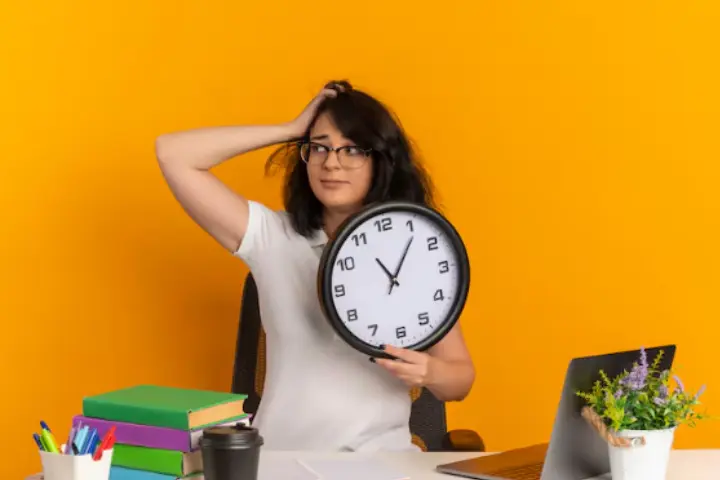 Mandatory Overtime Apakah Hal yang Legal HR Wajib Tahu Ini