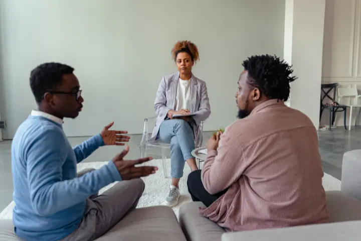 Mediasi: Pengertian, Contoh Kasus, dan Tahapannya untuk Perusahaan