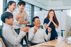 Memahami Career Ladder dan Manfaatnya bagi Karyawan