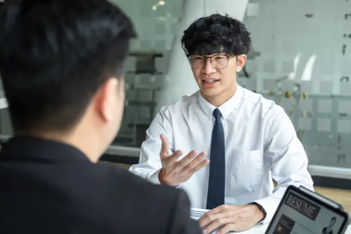 8 Model Pakaian Interview