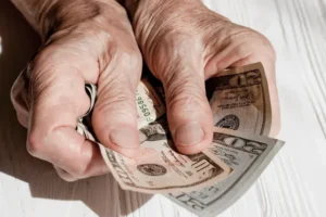 Perhitungan Uang Pensiun Karyawan Swasta Omnibus Law 2023