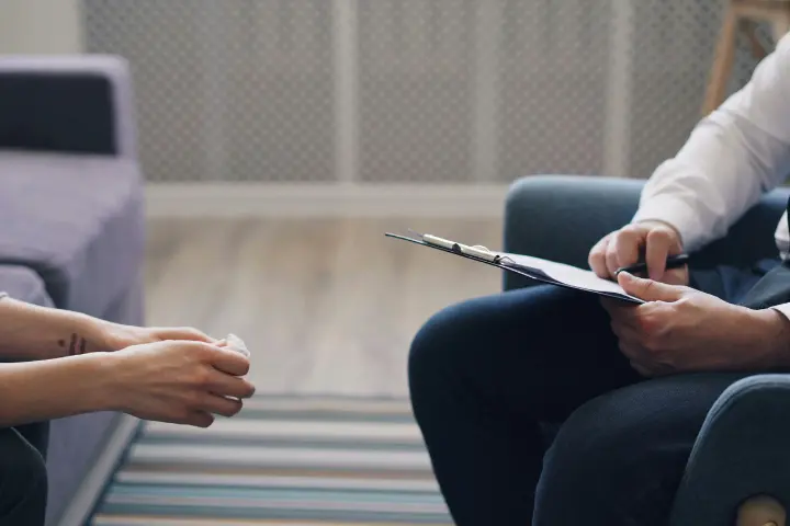 Profesi Konselor: Pengertian, Tugas, Skill yang Dibutuhkan dan Gajinya