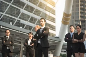Quiet Leadership: Pengertian, Ciri-Ciri, Kelebihan dan Kekurangannya
