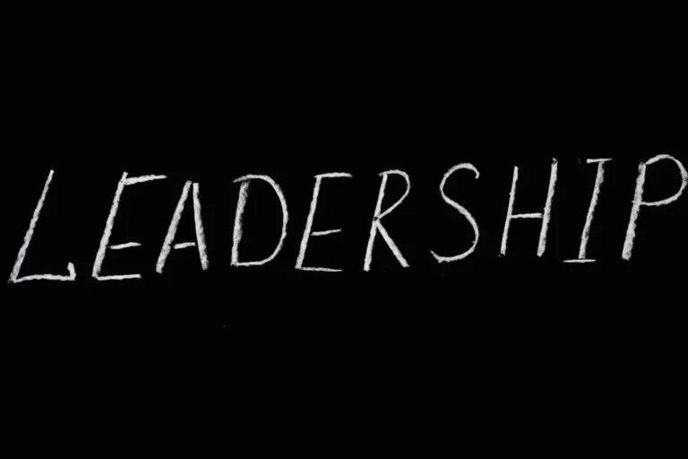 Role Model Leadership: Menjadi Pimpinan dan Panutan Bagi Karyawan