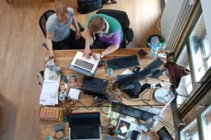 Jangan Asal Beli Software HR! Perhatikan 4 Hal Ini Agar Tidak Rugi