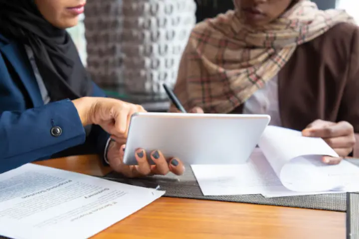Teks Diskusi Pengertian, Contoh dan Cara Membuatnya