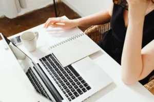 Template Job Deskripsi Junior Copywriter