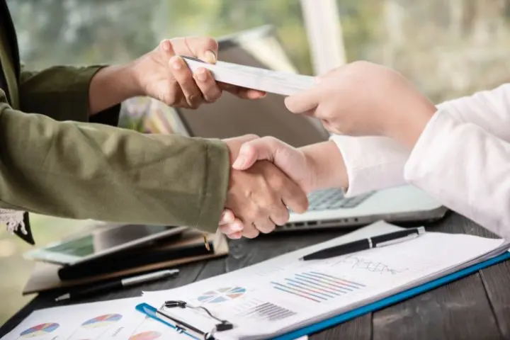Mengenal Bancassurance: Pengertian, Kelebihan, dan Modelnya