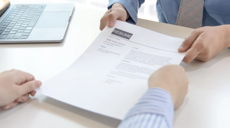 Contoh Application Letter Bahasa Inggris Lengkap dengan Pengertian dan Cara Buatnya