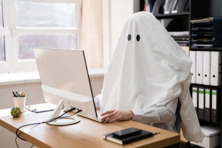 Mengenal Profesi Ghost Writer, si Penulis Bayangan