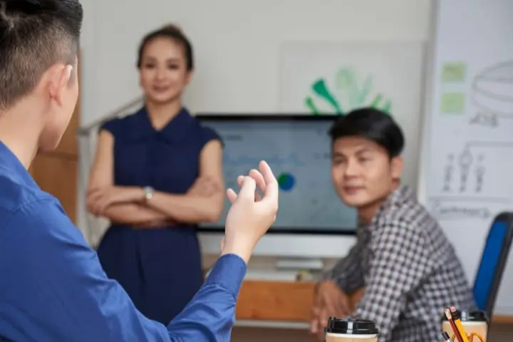 Induction Training: Pengertian, Keuntungan, Cara Menyusunnya