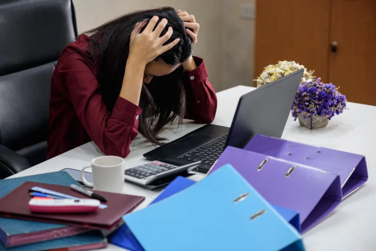 7 Cara Menghilangkan Stres Berat Karena Pekerjaan