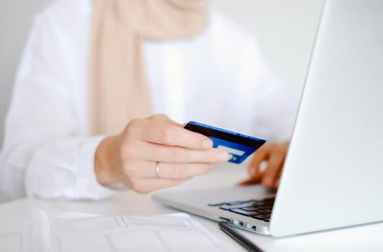 Procurement: Pengertian, Proses, Prinsip dan Perbedaannya dengan Purchasing