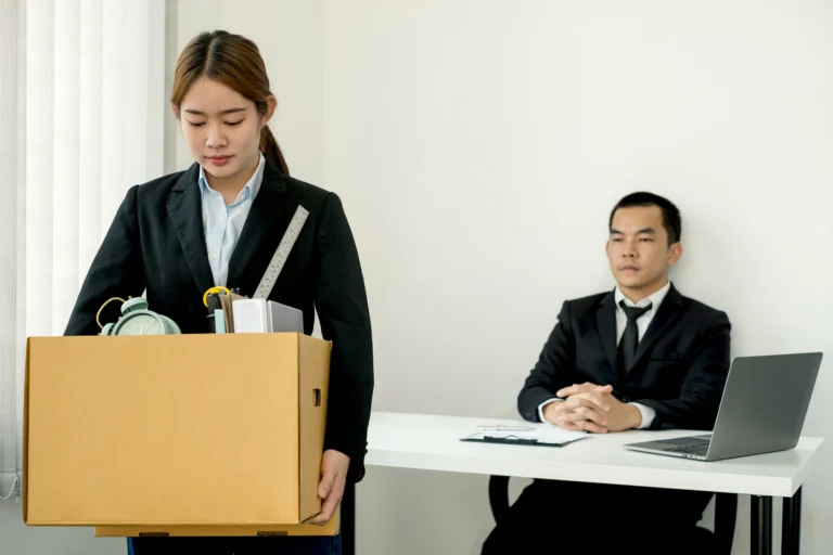 14 Alasan PHK Karyawan yang Boleh Digunakan Menurut Aturan Terbaru